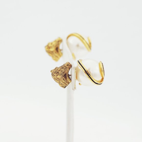 Christian DIOR Tribales Earrings - Picture 1 of 6